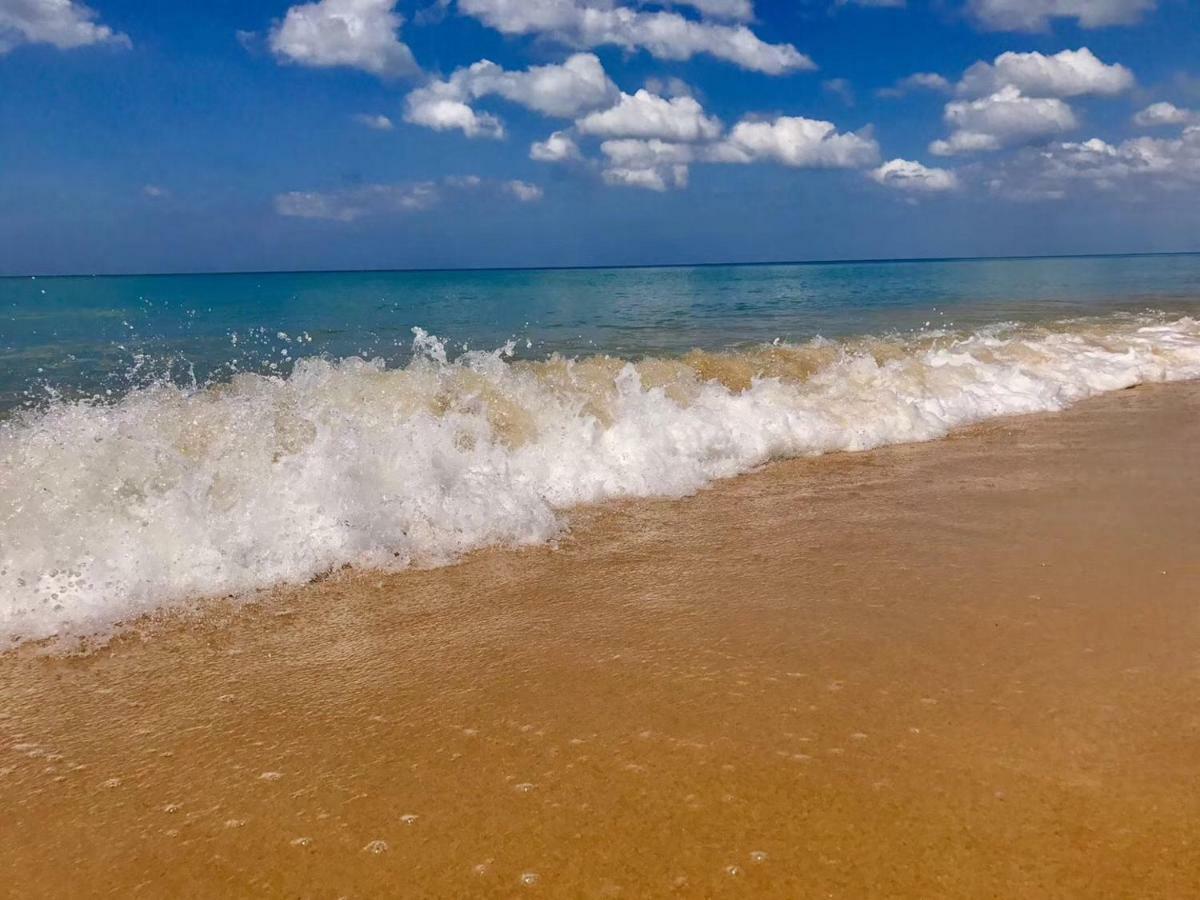 Baan Mai Khao Apart otel Dış mekan fotoğraf